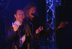 Kulturhof Kosma 251024 Stern-Combo-Meißen - hierdewr Haupt-Act Manuel Schmid voc