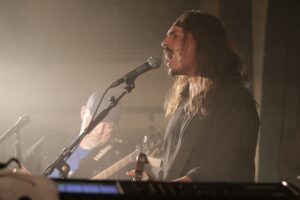 Kulturhof Kosma 251024 Stern-Combo-Meißen - hier die Vorband ??? mit drei Stücken