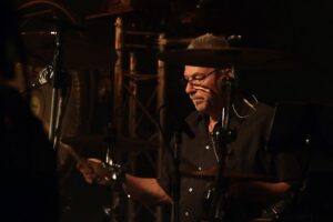 Kulturhof Kosma 251024 Stern-Combo-Meißen - hier die Vorband ??? mit drei Stücken