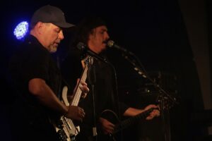 Kulturhof Kosma 251024 Stern-Combo-Meißen - hier die Vorband ??? mit drei Stücken